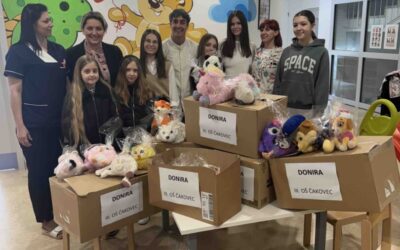 Plišanci i slikovnice za mališane na pedijatriji